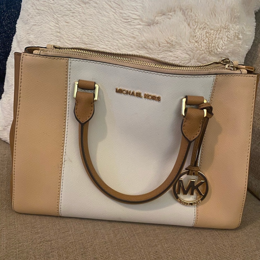 Michael Kors purse